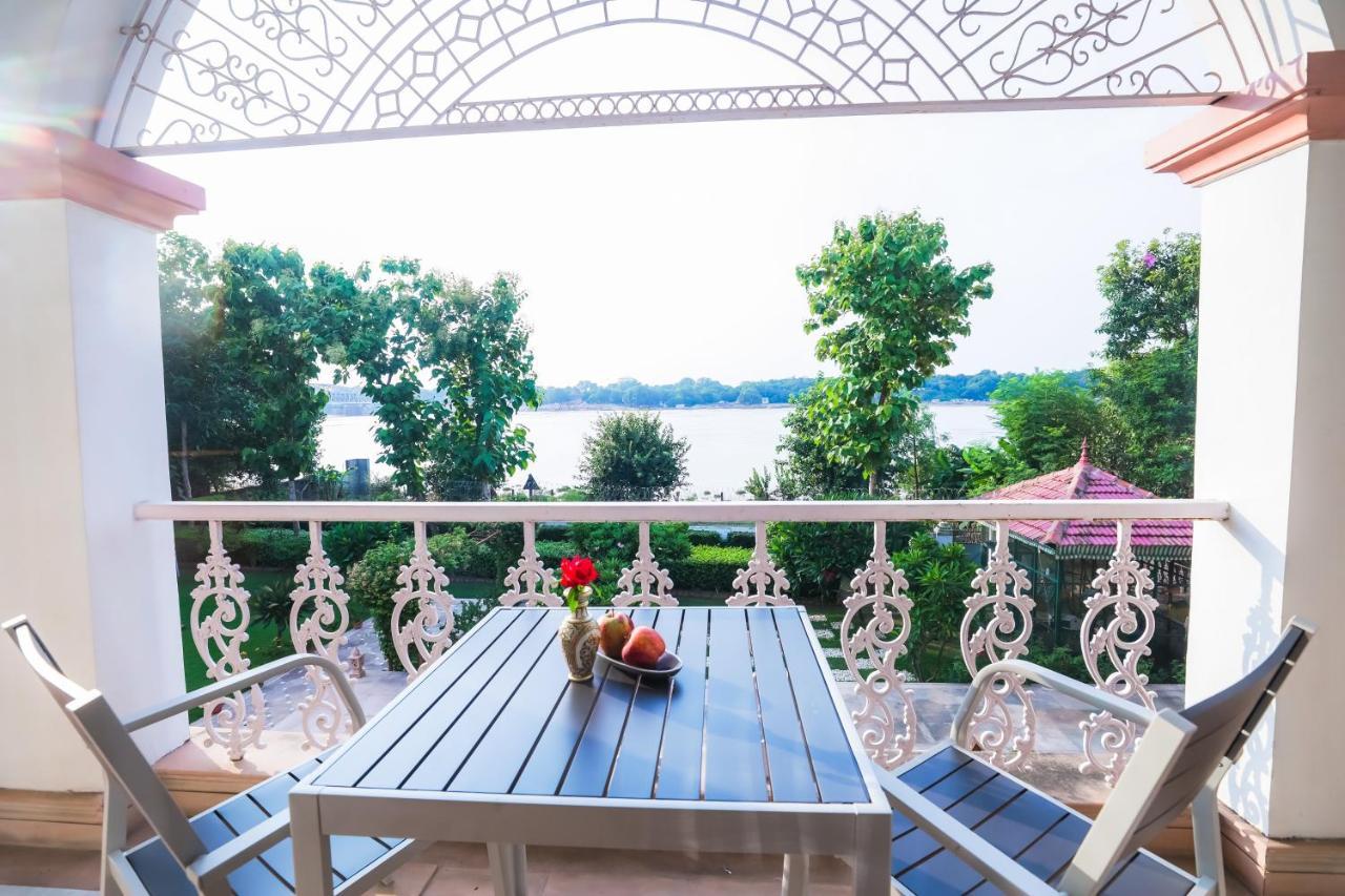 Saptapuri By Royal Orchid Hotels Limited Varanasi Exterior foto