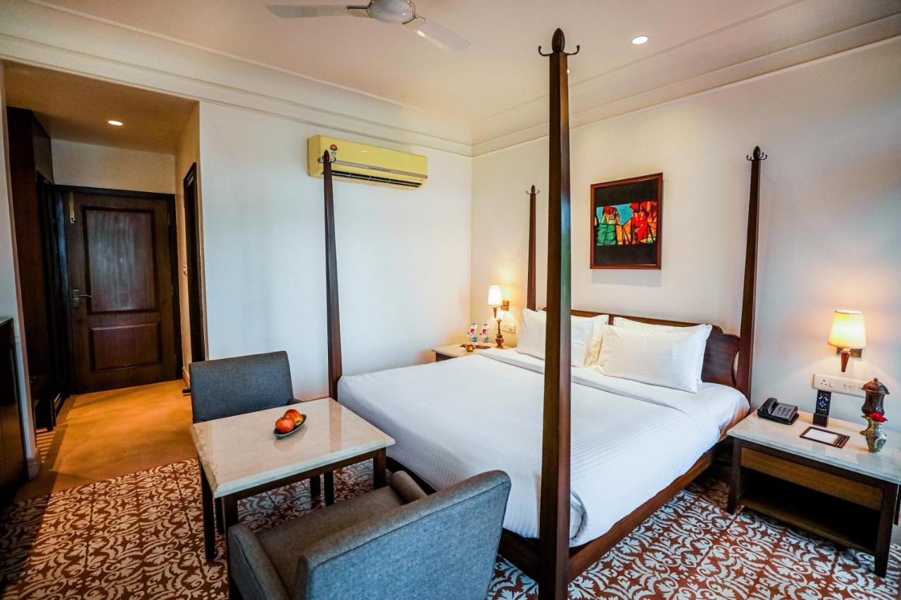 Saptapuri By Royal Orchid Hotels Limited Varanasi Exterior foto